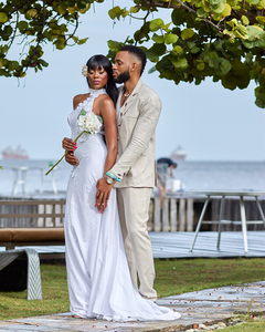 Christiquecl0thing Res0rt Wear And Accessries